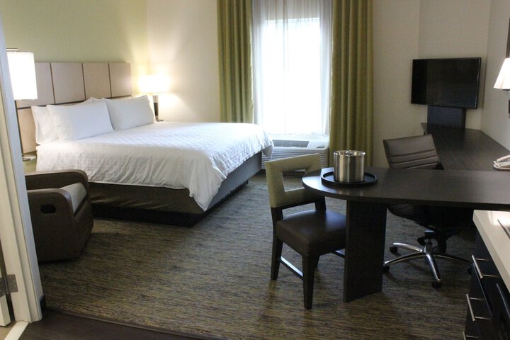 Candlewood Suites Valdosta Mall by IHG