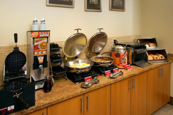 Breakfast/Coffee Service 19 of 25