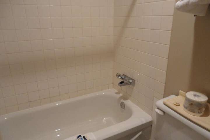 Room 15 of 39