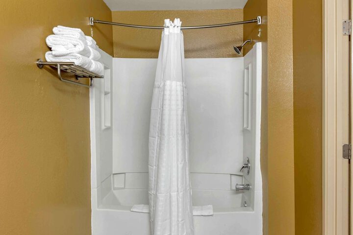 Room 14 of 43
