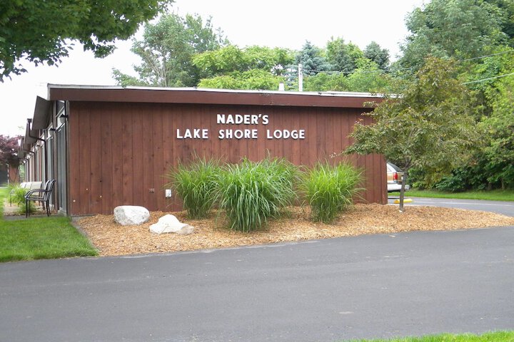 Naders Motel & Suites