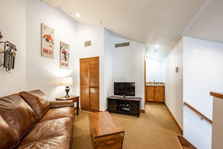 Room 190 of 261