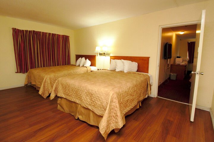 Room 37 of 70