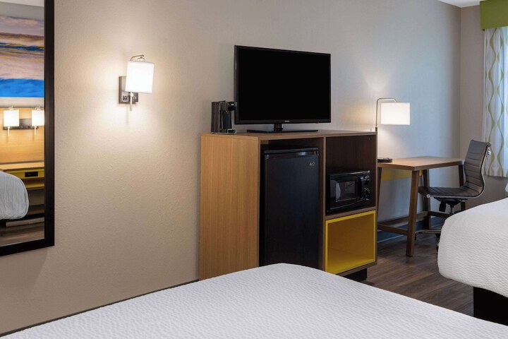 Room 18 of 43