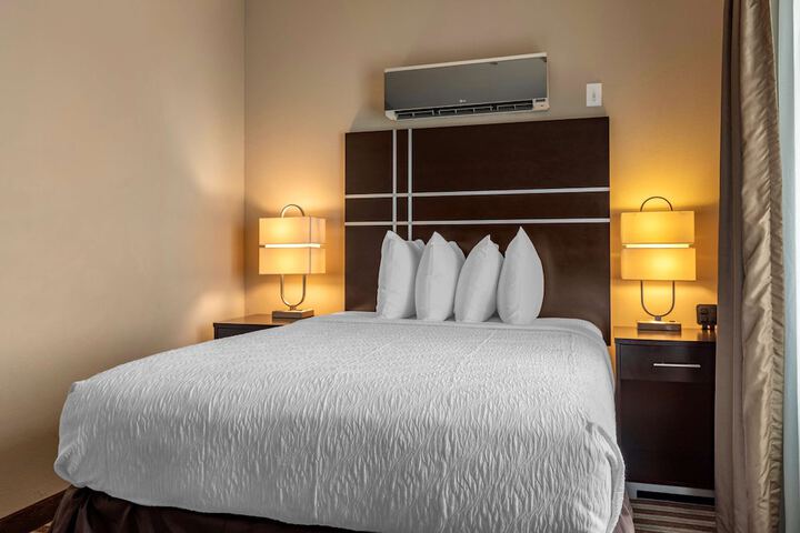 Best Western Plus North Odessa Inn & Suites