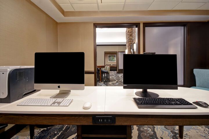 Business Center 55 of 55