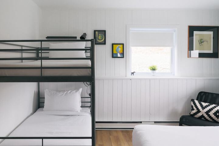 Room 36 of 62