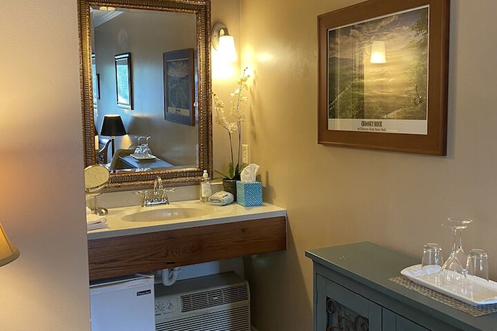 Room 113 of 175
