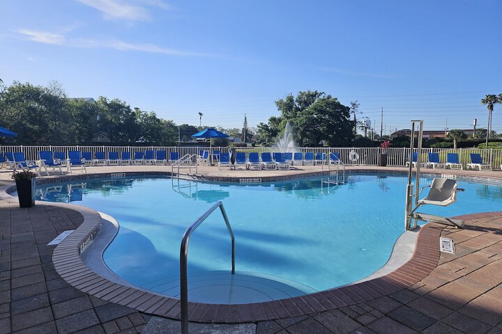 Holiday Inn Express & Suites Clermont Se West Orlando by IHG