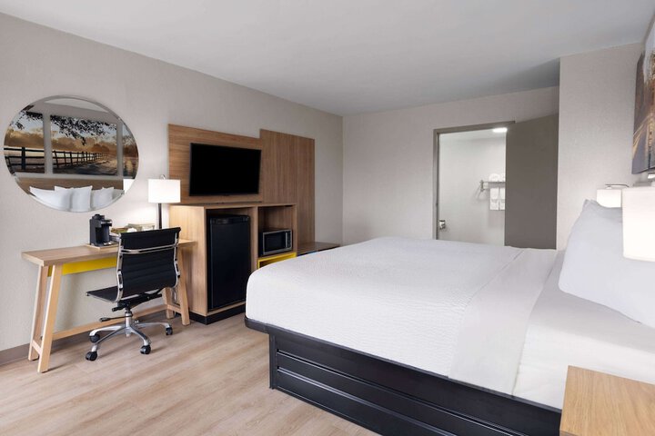 Room 7 of 29