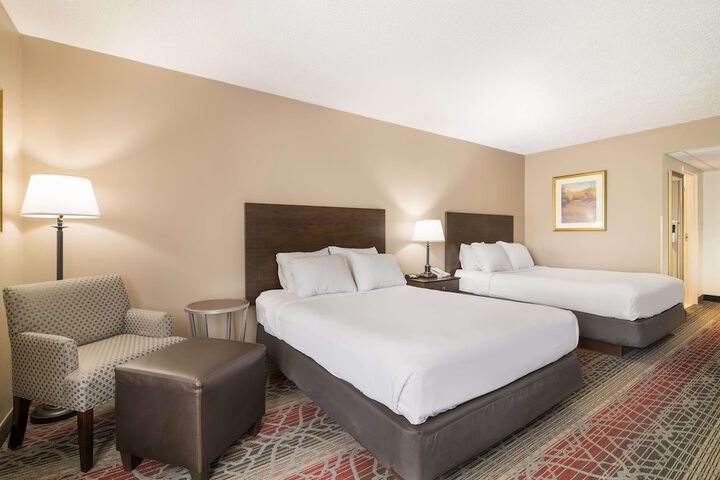 Room 21 of 40