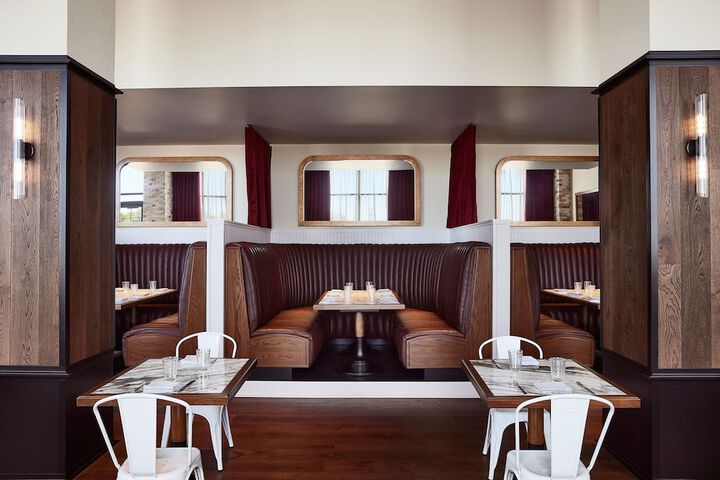 The Scarlet Lincoln, a Tribute Portfolio Hotel