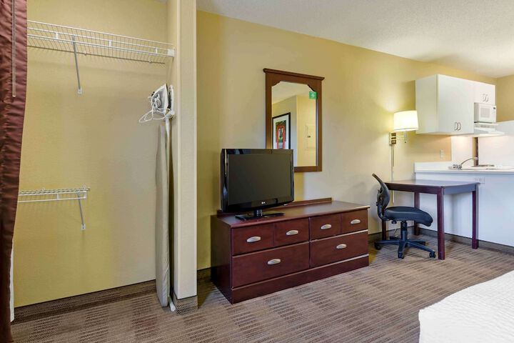 Room 18 of 26