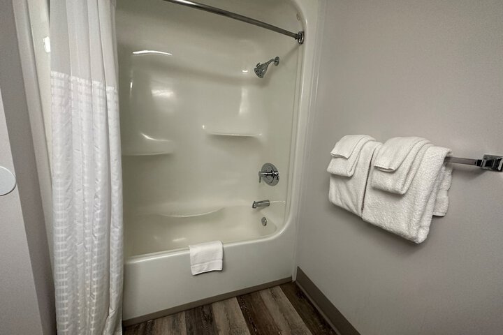 Room 43 of 53