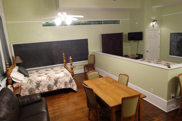 Room 38 of 69