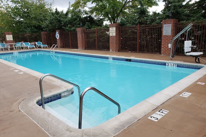Pool 5 of 43