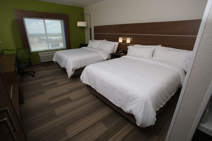 Room 16 of 51