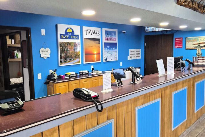 Bay Inn