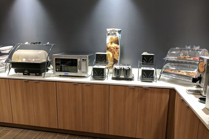 Breakfast/Coffee Service 38 of 46