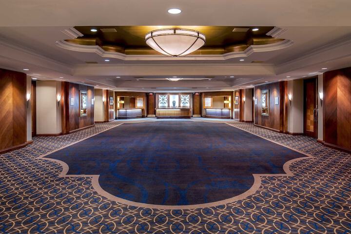 Ballroom/Hall 43 of 46