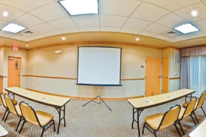 Holiday Inn Express Forest City by IHG