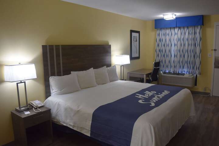 Room 14 of 20