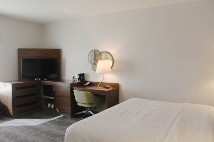 Room 67 of 121