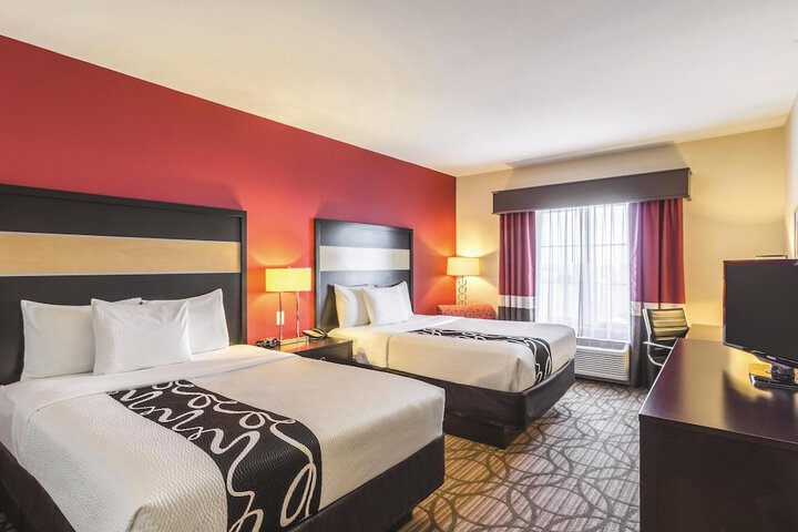 La Quinta Inn & Suites by Wyndham Fargo-Medical Center