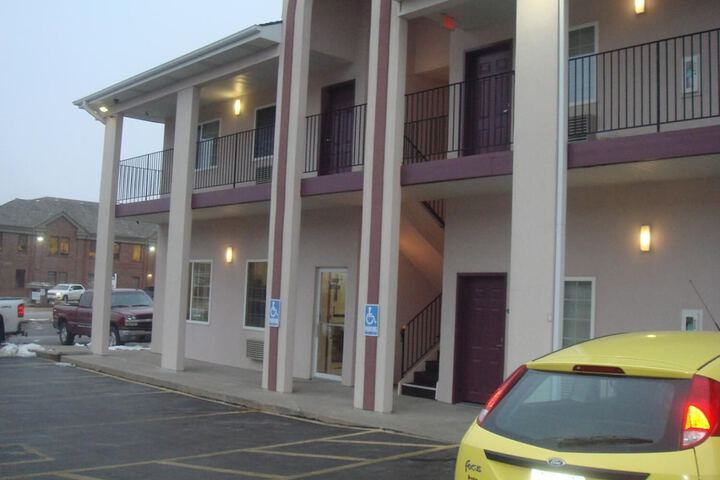 Hotel 2 of 27