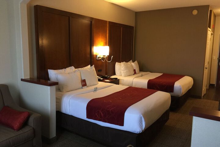 Comfort Suites Near Six Flags Magic Mountain