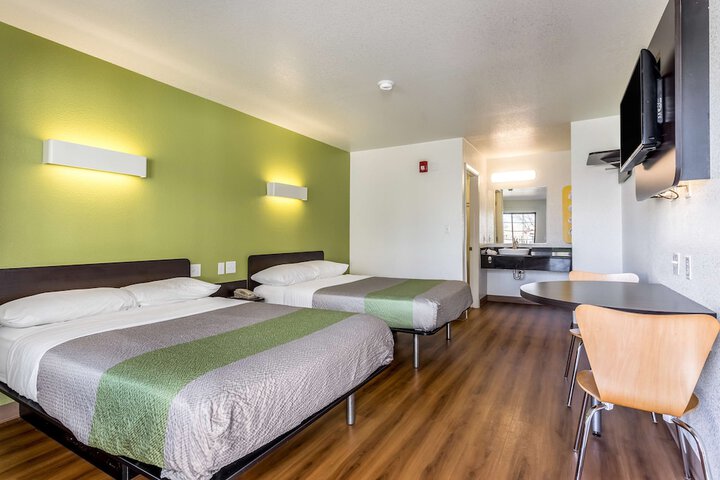Room 34 of 34