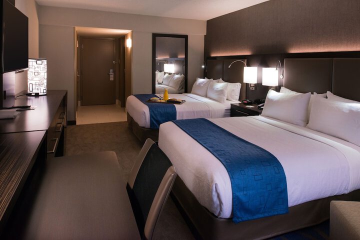 Room 34 of 72