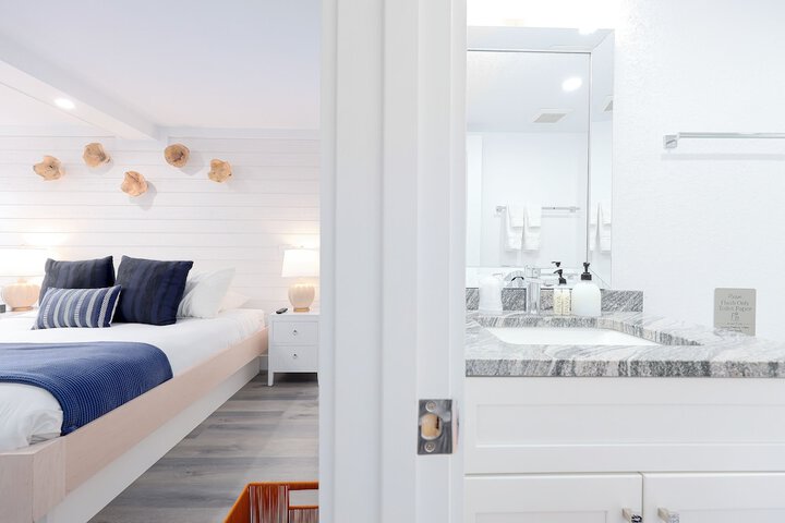 Siesta Key Beach Resort and Suites