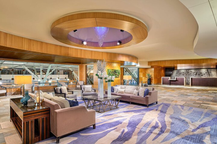Fairmont Vancouver Airport In-Terminal Hotel