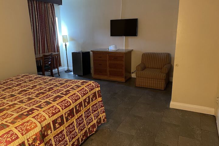 Room 60 of 72