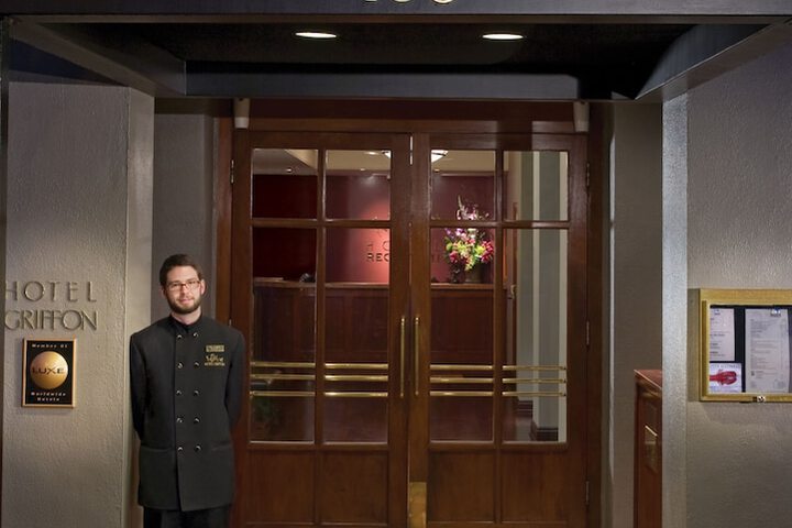 Hotel 5 of 35