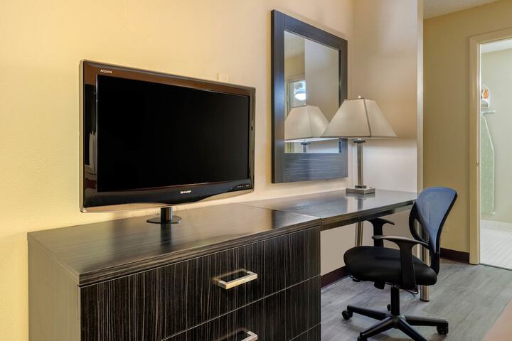 Room 20 of 31