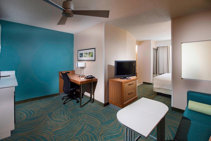 Room 15 of 23