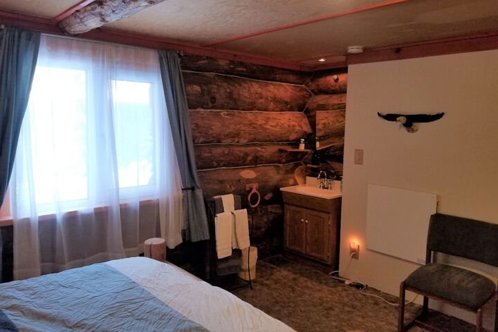 Room 24 of 52