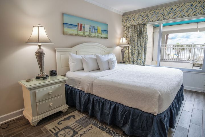 The Oceanfront Litchfield Inn