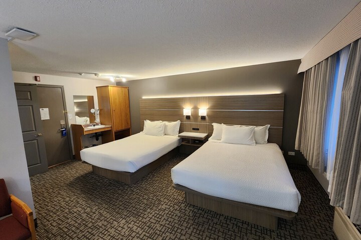 Days Inn & Conference Centre by Wyndham Penticton