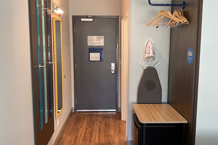 Room 30 of 52