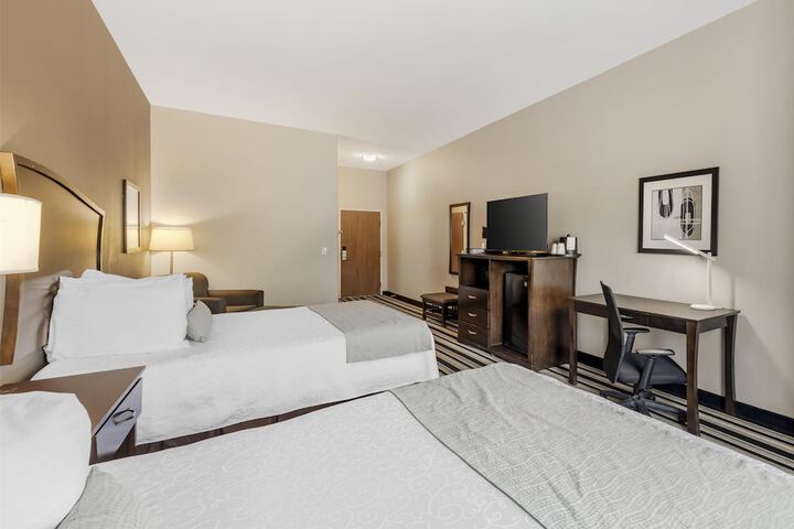 Best Western Plus Sand Bass Inn & Suites