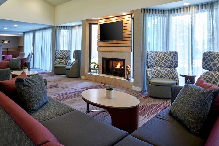 Hotel Interior 8 of 32