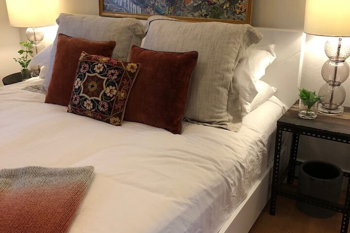 Room 27 of 31