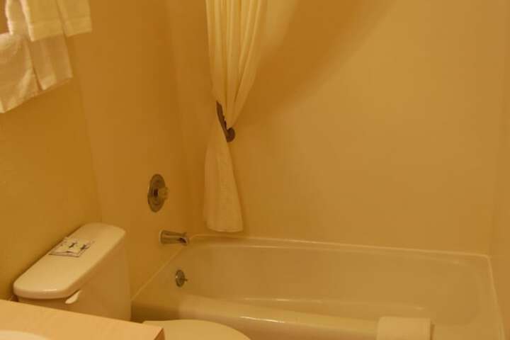 Room 5 of 31