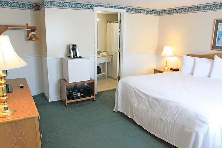 Room 38 of 142