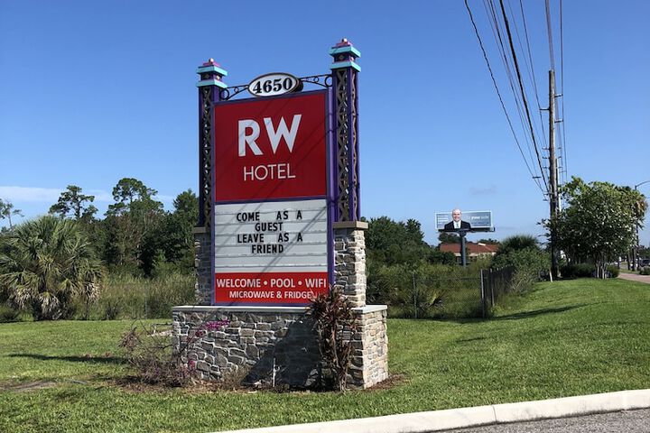 RW Hotel