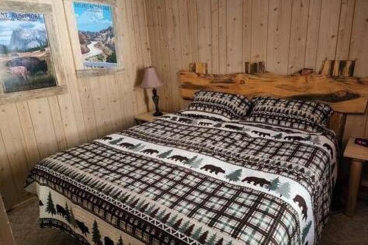 Allen Gulch Cabins
