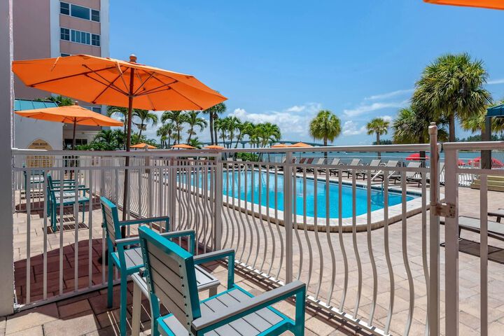 Dolphin Sands Clearwater Beach an Ascend Collection Hotel